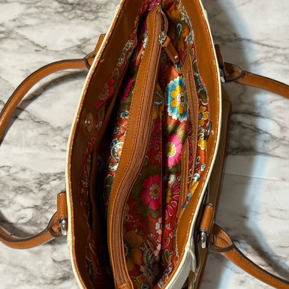 Elegant Two-Tone Genuine Leather Tote Bag Naturalizer - Picture 5 of 16